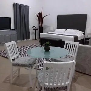 Junior Privada 7 Min Del Aeropuerto Homestay
