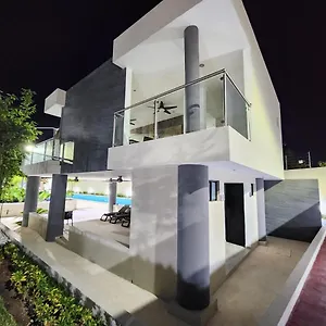 Astoria Gated Apartment