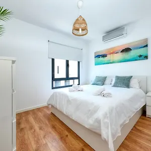 https://casa-juana-isabela-villas-gardenia-costa-teguise.in-canary-islands.com